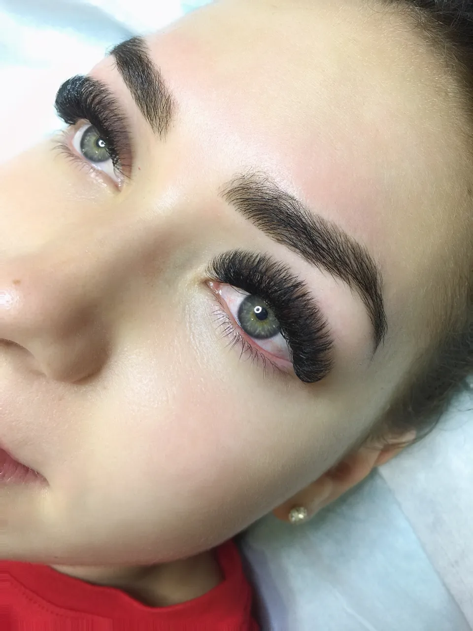 Dramatic Volume Eyelash Extensions