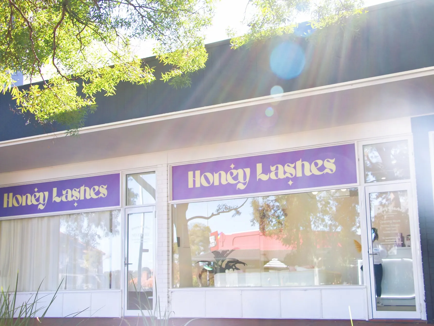 Honeylashes Storefront